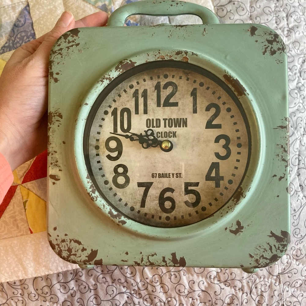 Decorative clock